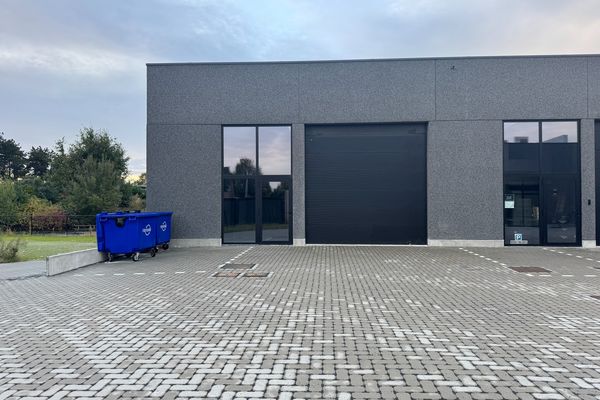 Industrieel
                                te huur
                                in Bornem