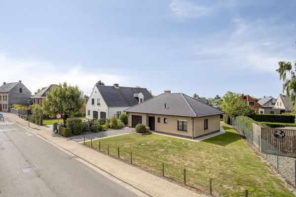 Huis
                                verkocht
                                in Hooglede