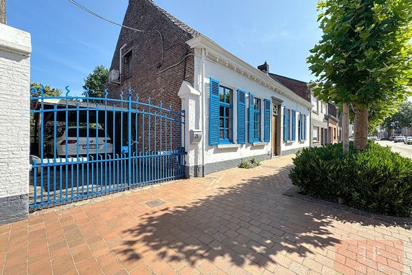 Huis
                                optie koop
                                in Beervelde
