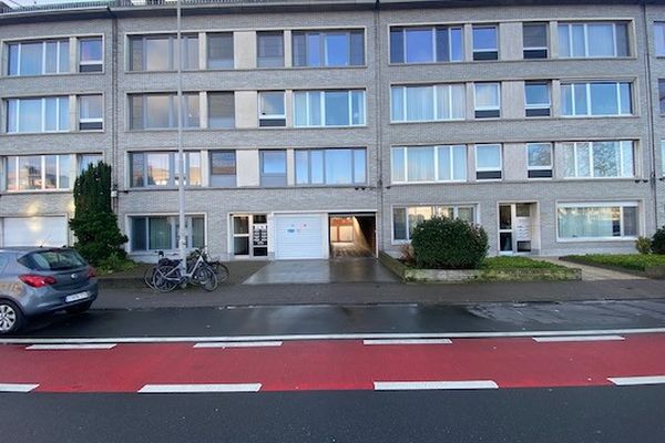 Estate main image