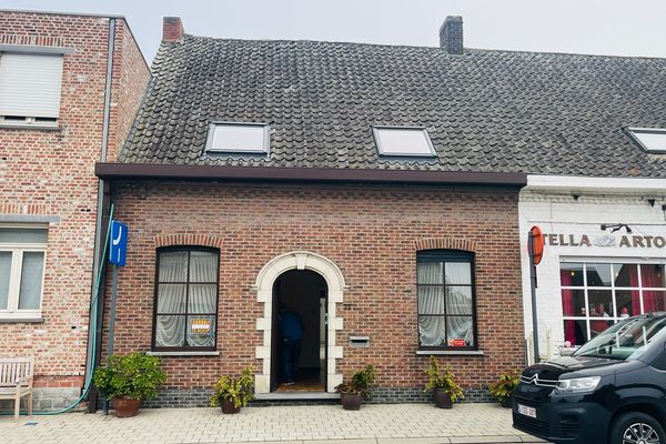 Huis
                                te koop
                                in Meulebeke