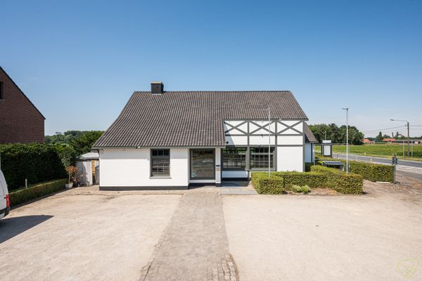 Commercieel te koop in Lembeke