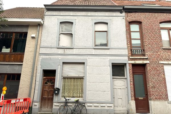 Twee gevelwoning
                            verkocht in Harelbeke