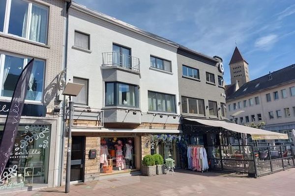 Handelspand met woonst
                                verkocht in Genk