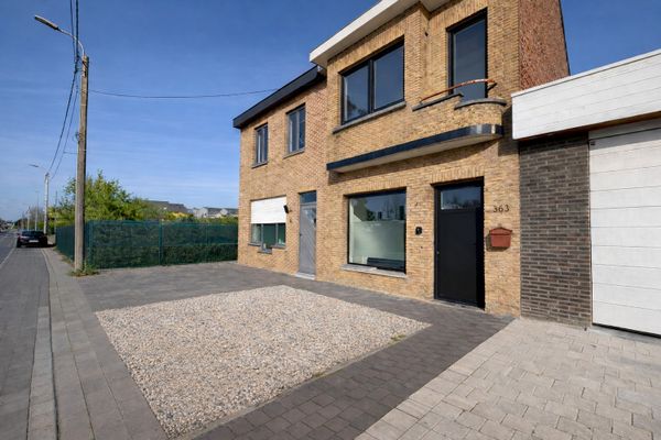 Huis
                                te huur
                                in Roeselare