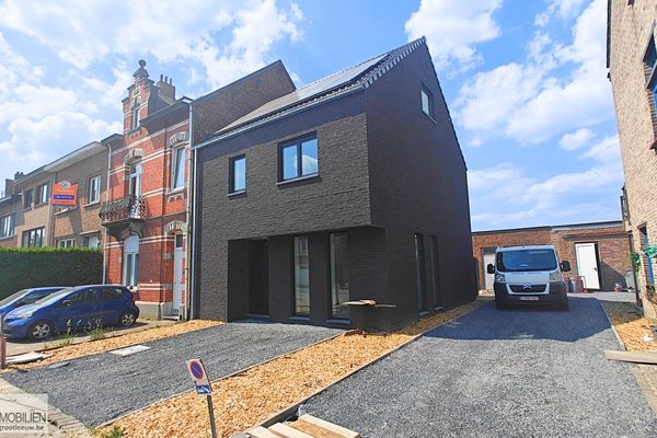 Estate main image