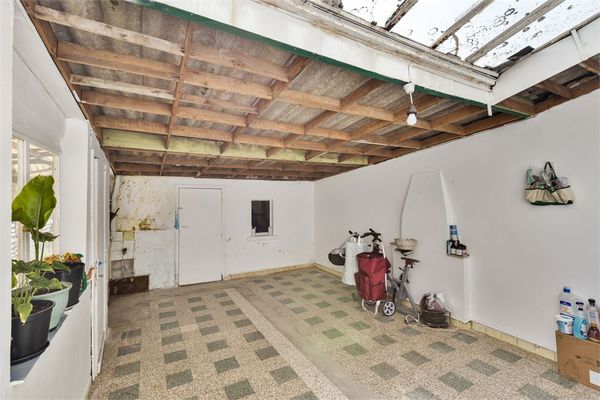 Huis te koop / Outer