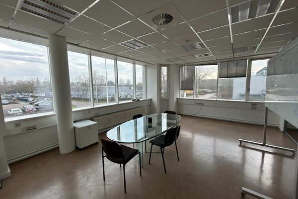 Industrieel te koop / Hasselt