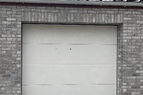 Garage
                            verhuurd in Moerzeke