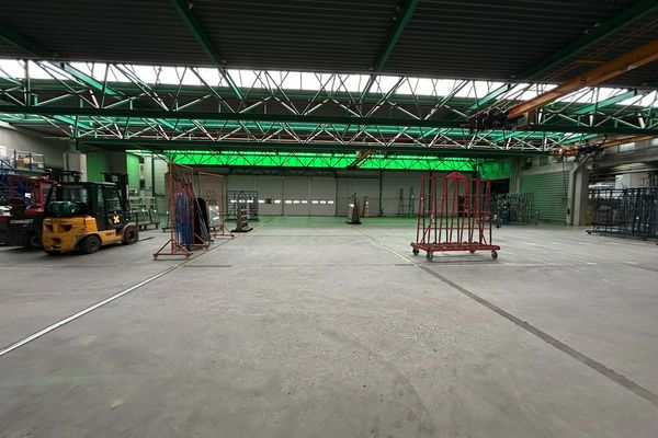 Industrieel te koop / Hasselt