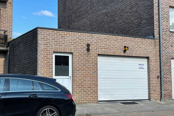 parking
                            te huur in Borgerhout