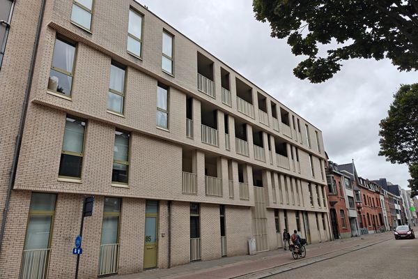 Estate main image