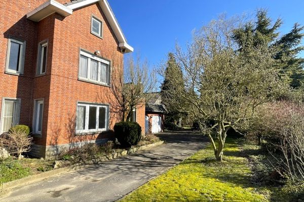 Huis te koop / Opvelp
