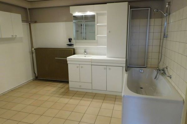 Huis verhuurd / Paal