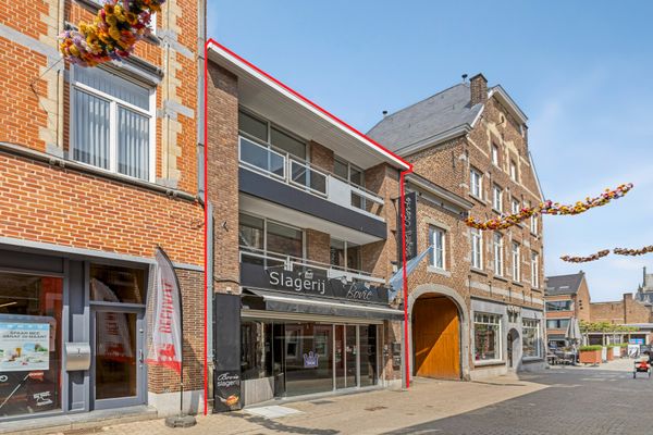 Bien commercial avec habitation
                                a vendre in Tongres