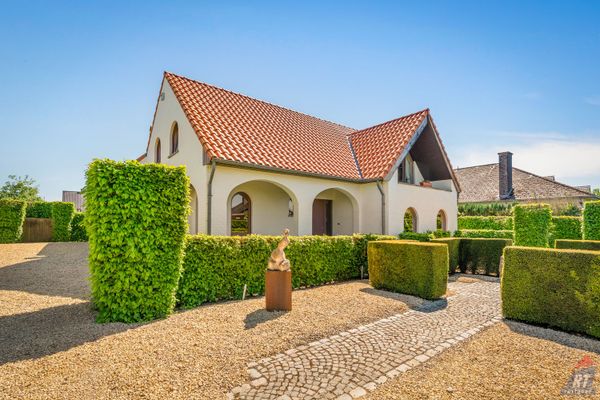 estate img