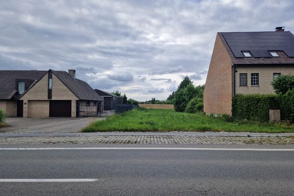 Bouwgrond
                            te koop in Schoonaarde