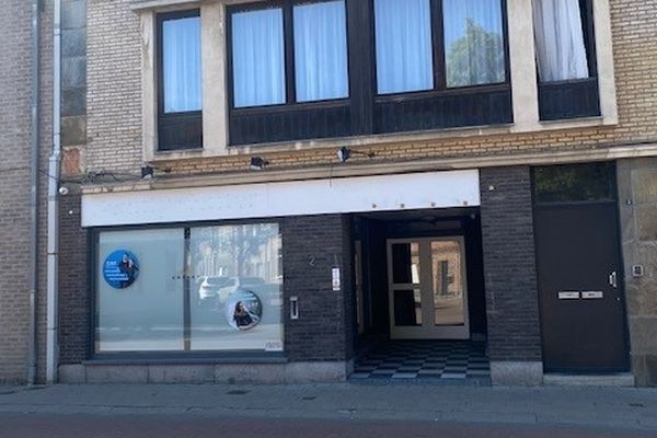 Handelsgelijkvloers
                            te huur in Hamme