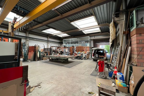 Commercieel te koop / Merksem