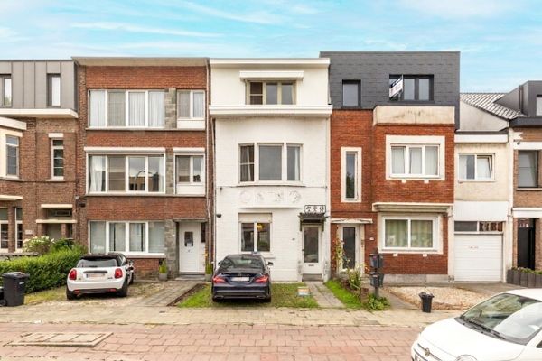 Huis
                                te koop
                                in Edegem