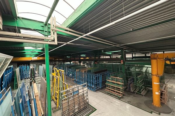 Industrieel te koop / Hasselt
