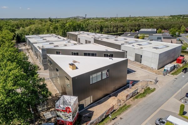 Industrieel te koop / As