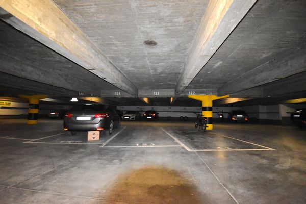 Estate main image