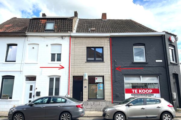 Twee gevelwoning
                            te koop in Bissegem