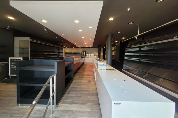 Commercieel
                                te koop
                                in Kortemark