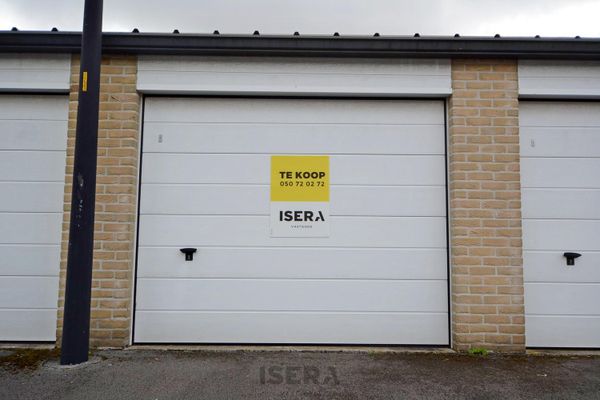 Garage
                                te koop
                                in Sint-Andries