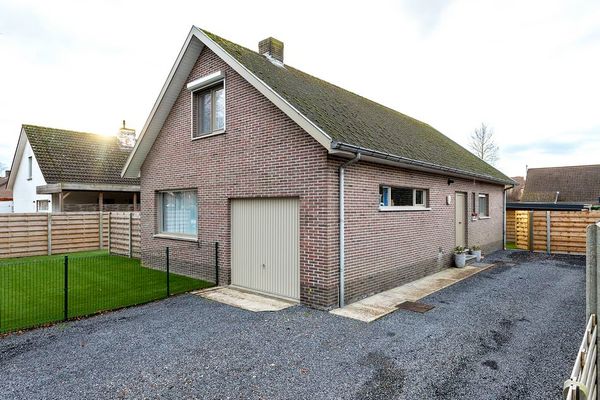 Huis
                                verkocht
                                in Adegem