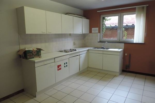 Commercieel verhuurd / Paal