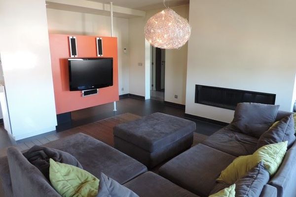 Commercieel verkocht / Paal