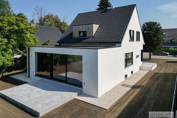 Villa
                                te koop in Hasselt