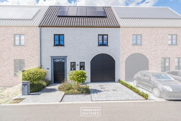 estate img