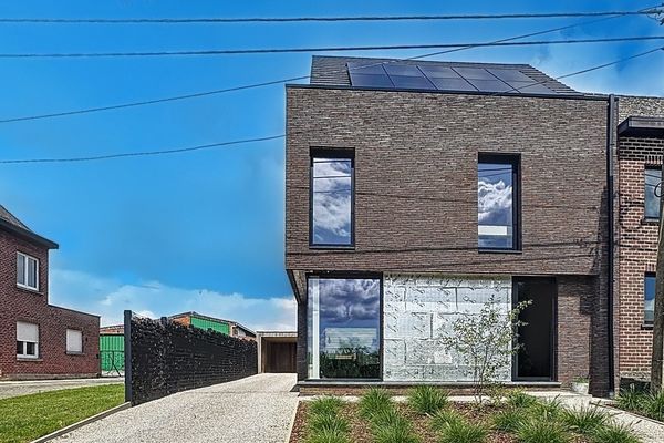 Huis
                                optie koop
                                in Erwetegem