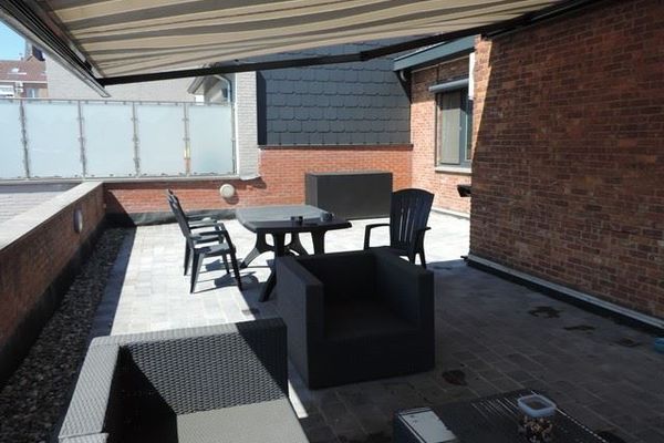 Commercieel verkocht / Paal