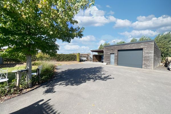 Commercieel
                                te koop
                                in Torhout