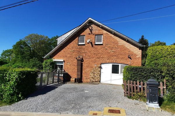 Maison
                                a vendre
                                in Spy