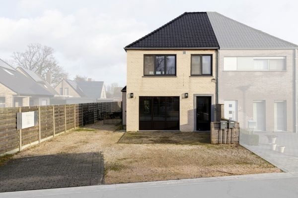 Huis
                                te koop
                                in Maldegem