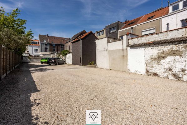 estate img
