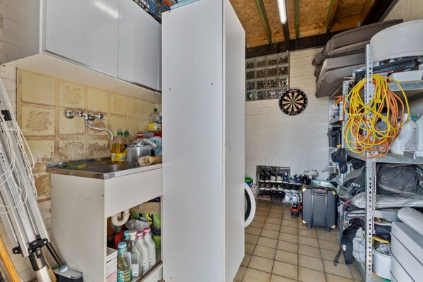 Huis verkocht / Brecht