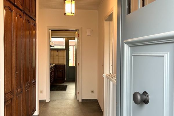 Huis te koop / Blanden