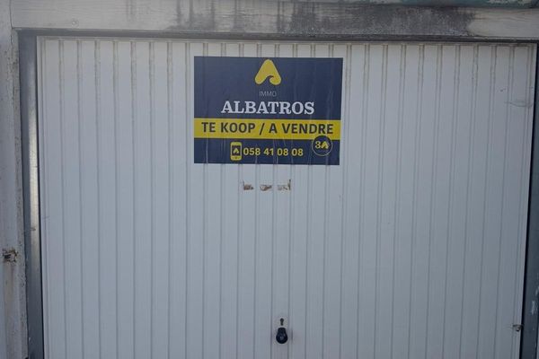 Garage a vendre / La Panne