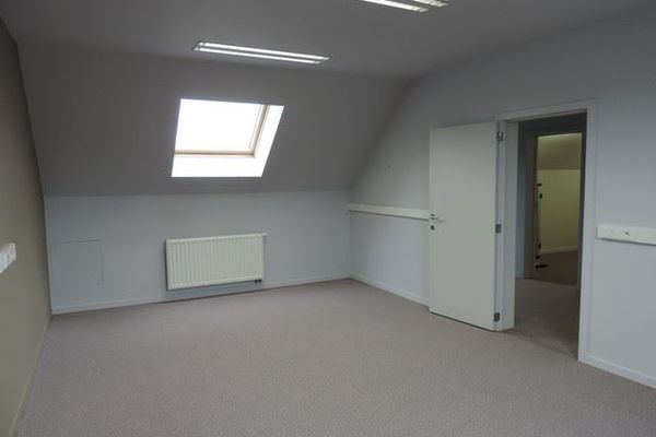 Commercieel verhuurd / Paal