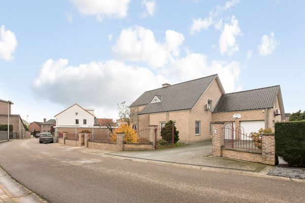 Estate main image