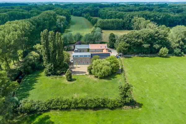Uitzonderlijke woning
                            te koop in Herk-de-Stad
