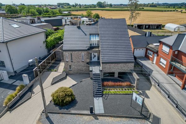 
                                        Huis
                                        te koop
                                        in Nieuwerkerken
                                    