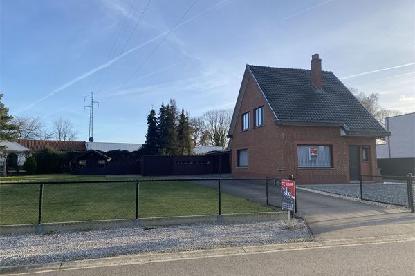 Commercieel verkocht / Paal