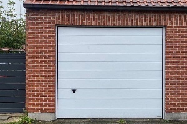 Garage
                            verhuurd in Hamme